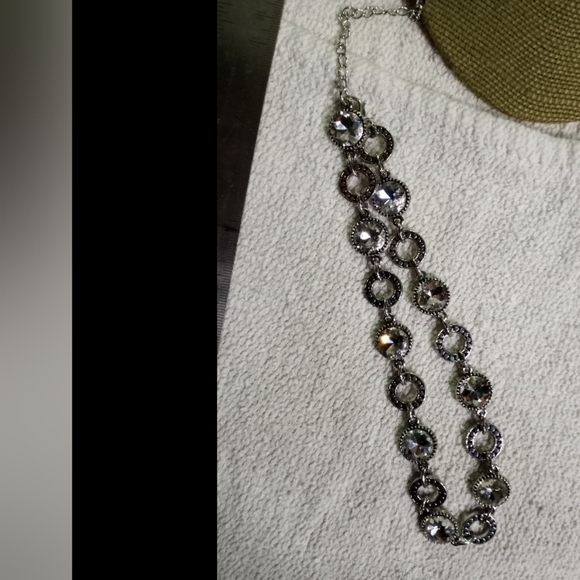 Silvertone Crystal Necklace choker collar - Picture 3 of 6